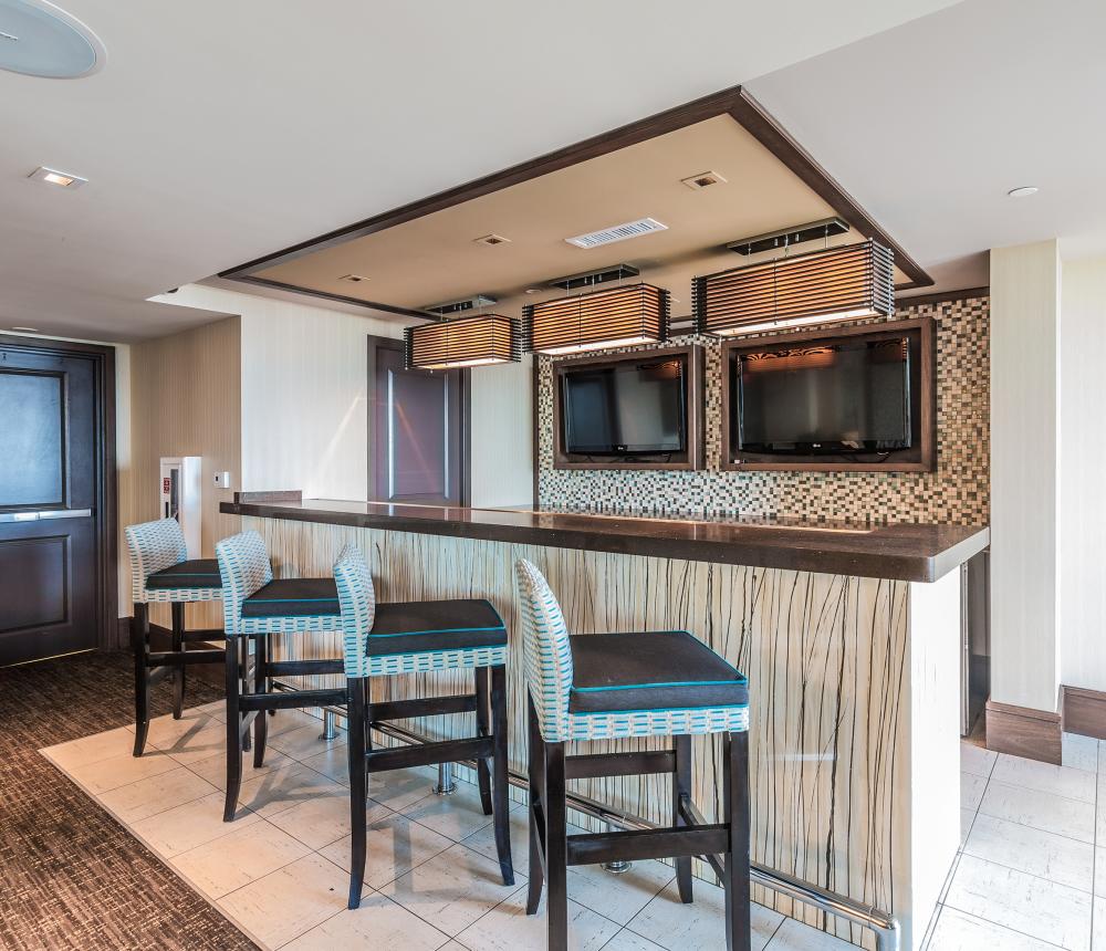 10th Floor Lounge