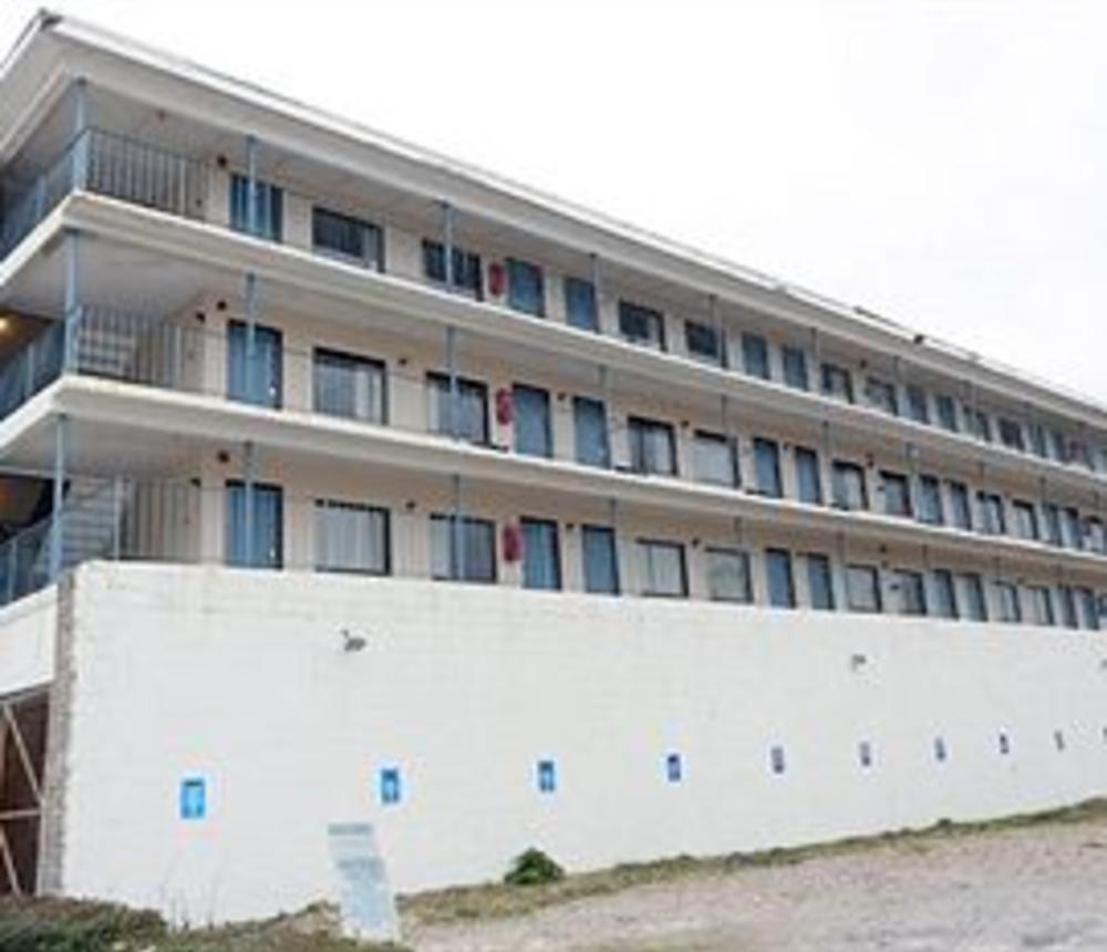 Blue_Marlin_Motel_-_Property.jpg