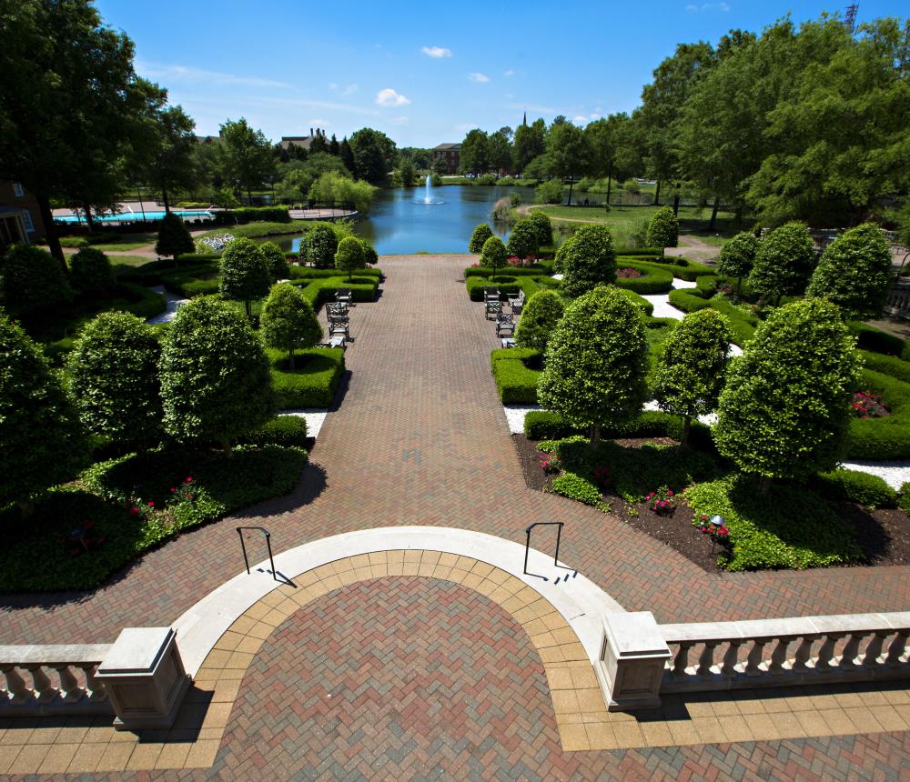English_Gardens_(2).jpg