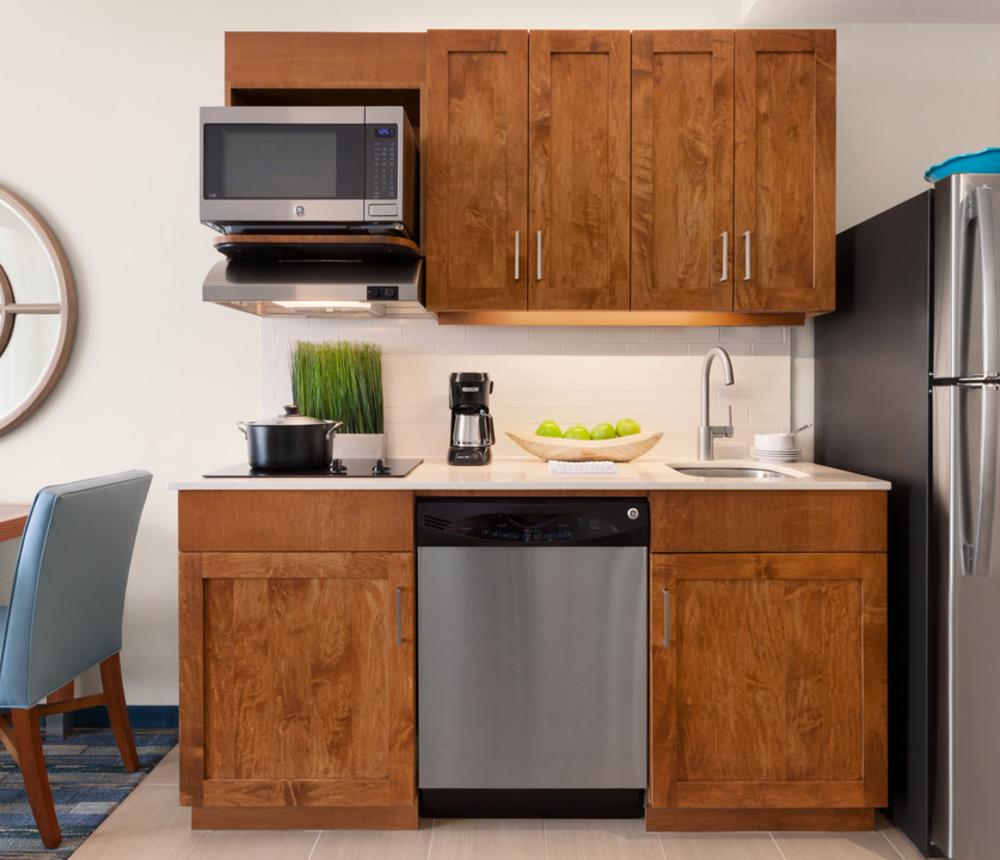 Studio Kitchen Suite | Two Queen Beds