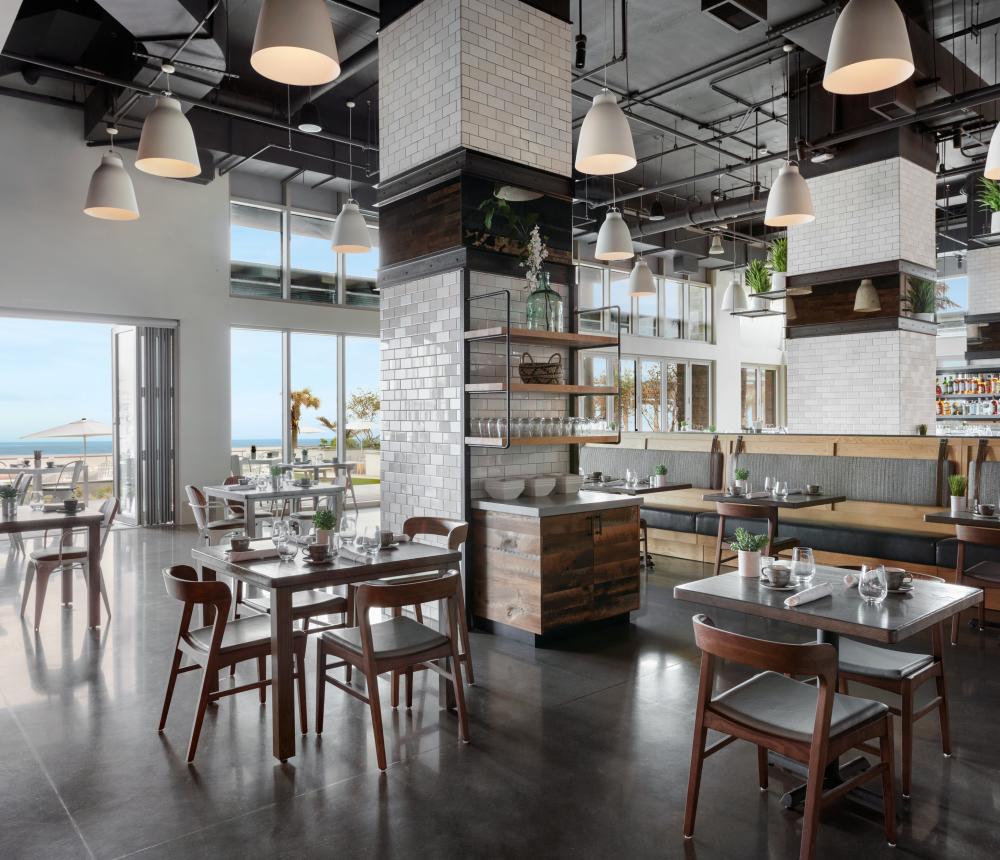 Tulu Seaside Bar and Grill