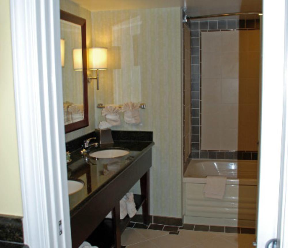 Ocean_Beach_Club_Timeshare_Bathroom.jpg