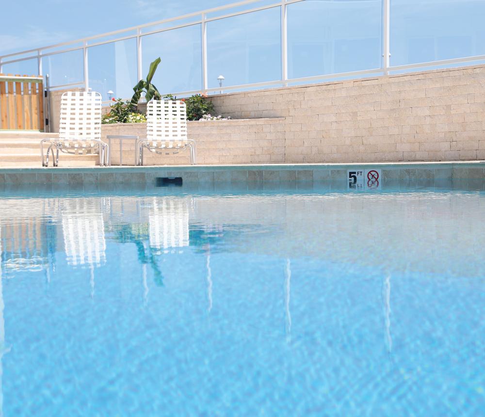 SB-pool2600-2.jpg