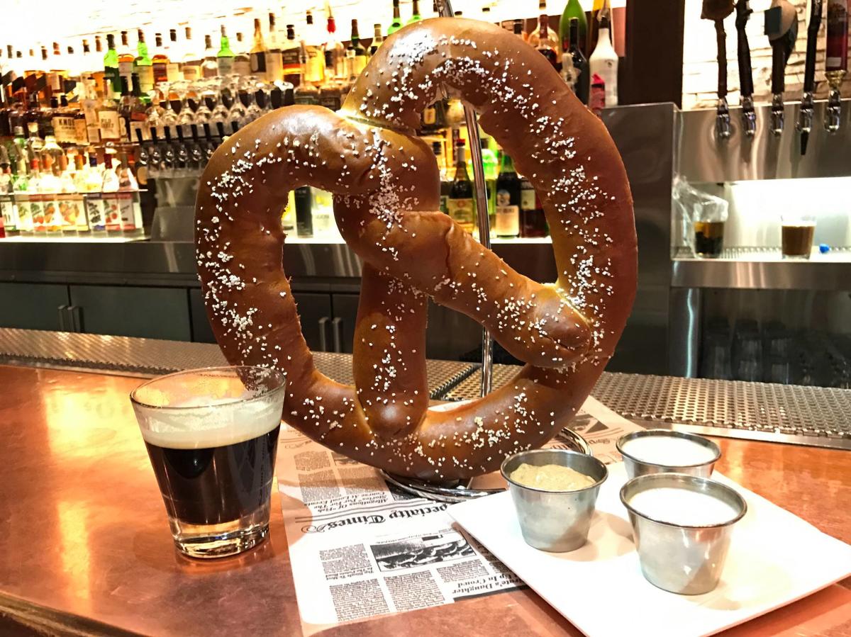 5 Best Happy Hour Deals in the KOP Town Center