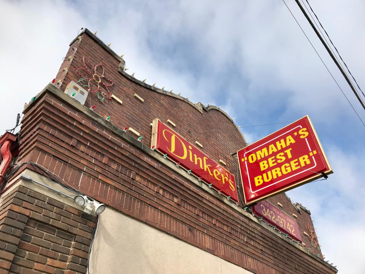 Dinker's Bar & Grill