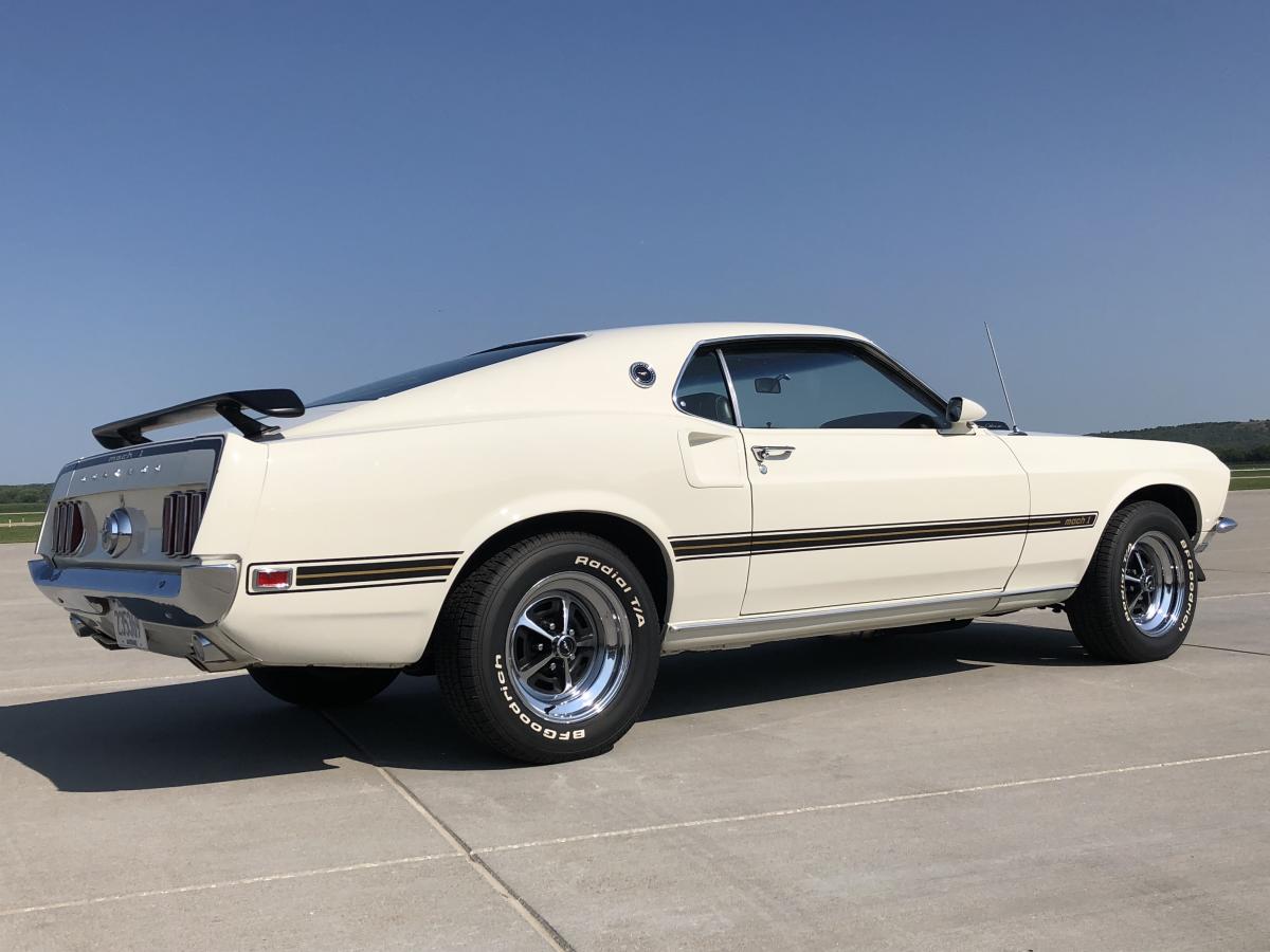 Midwest Dream Car Collection - 69 Mach 1
