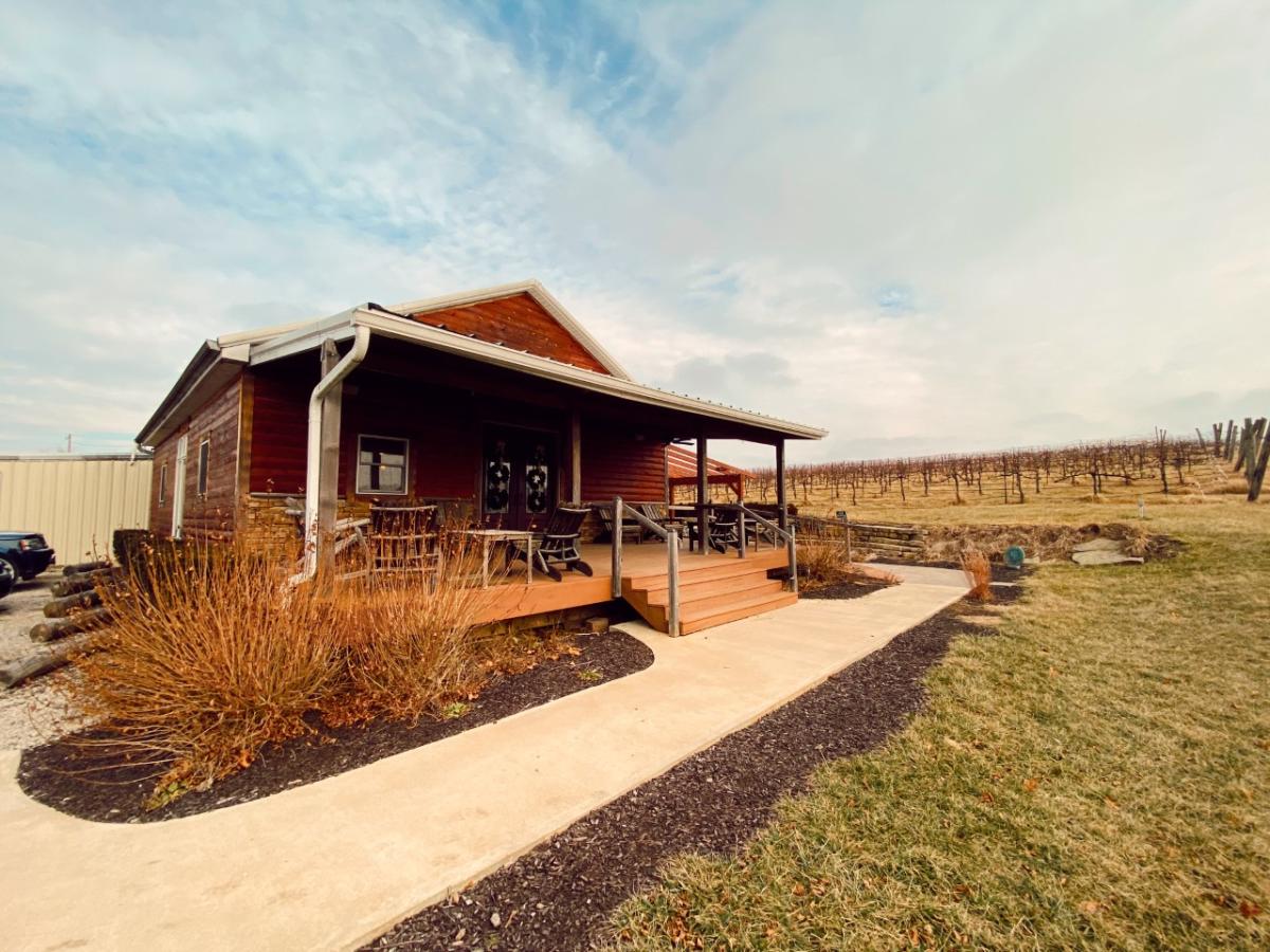 White Tail Run Winery Cabin Tasting Room in Edgerton, KS