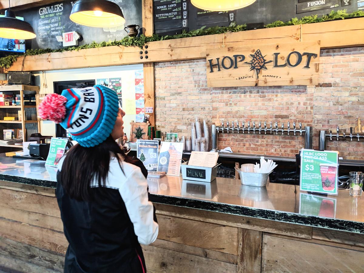 Ordering at Hop Lot