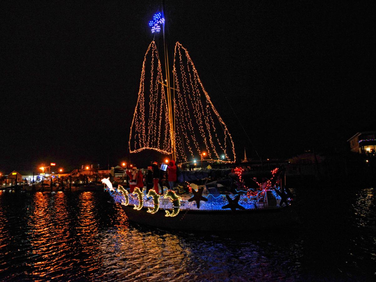 Wilmington NC Winter Events Island of Lights & Enchanted Airlie