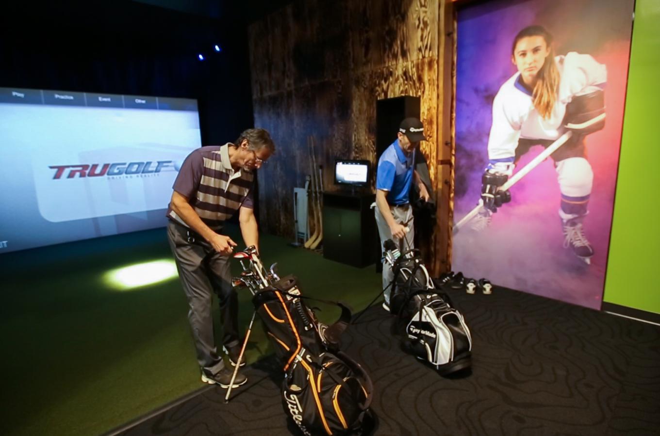 Men's Golf Night