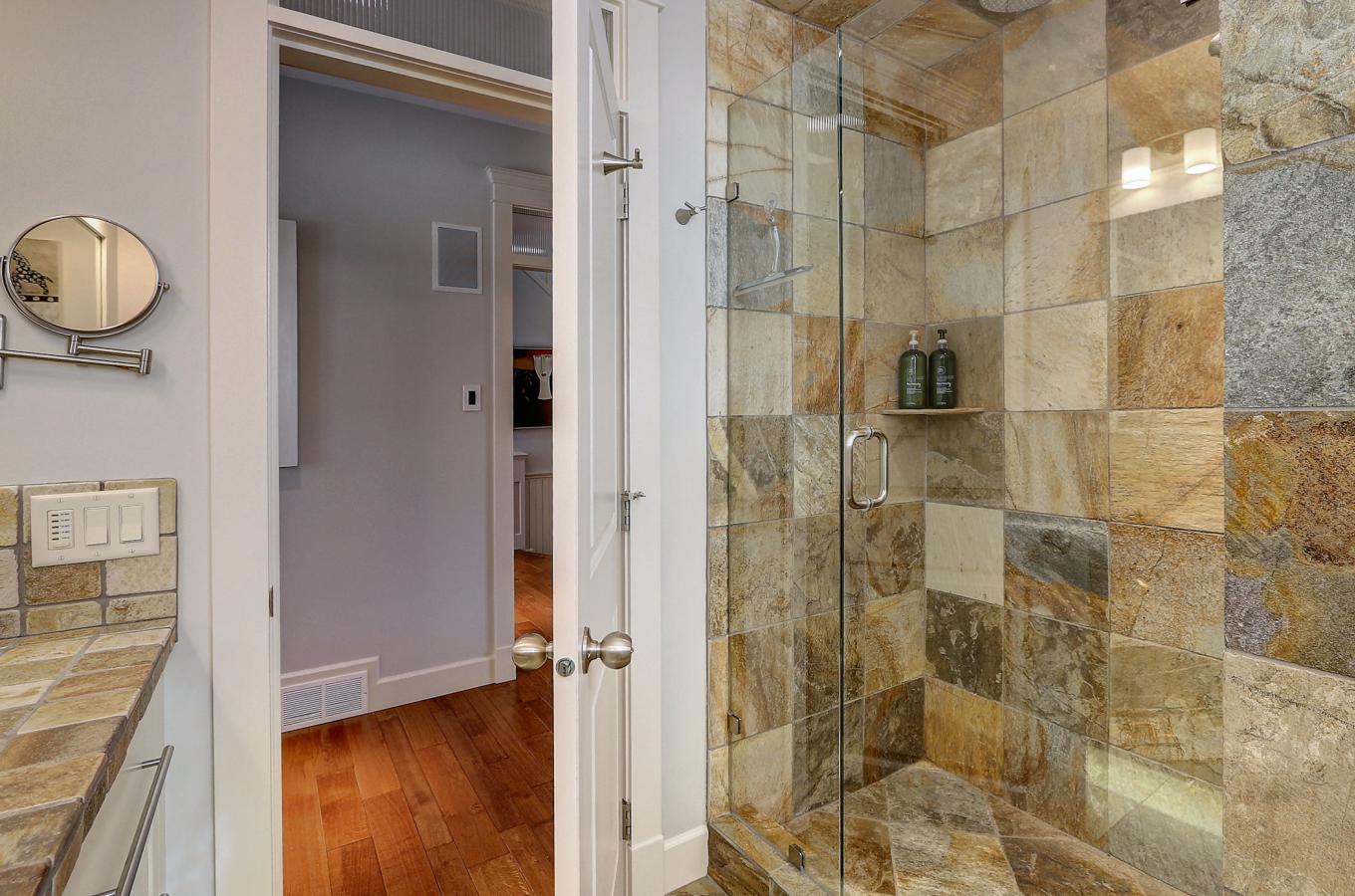 Sunset Suite Bathroom
