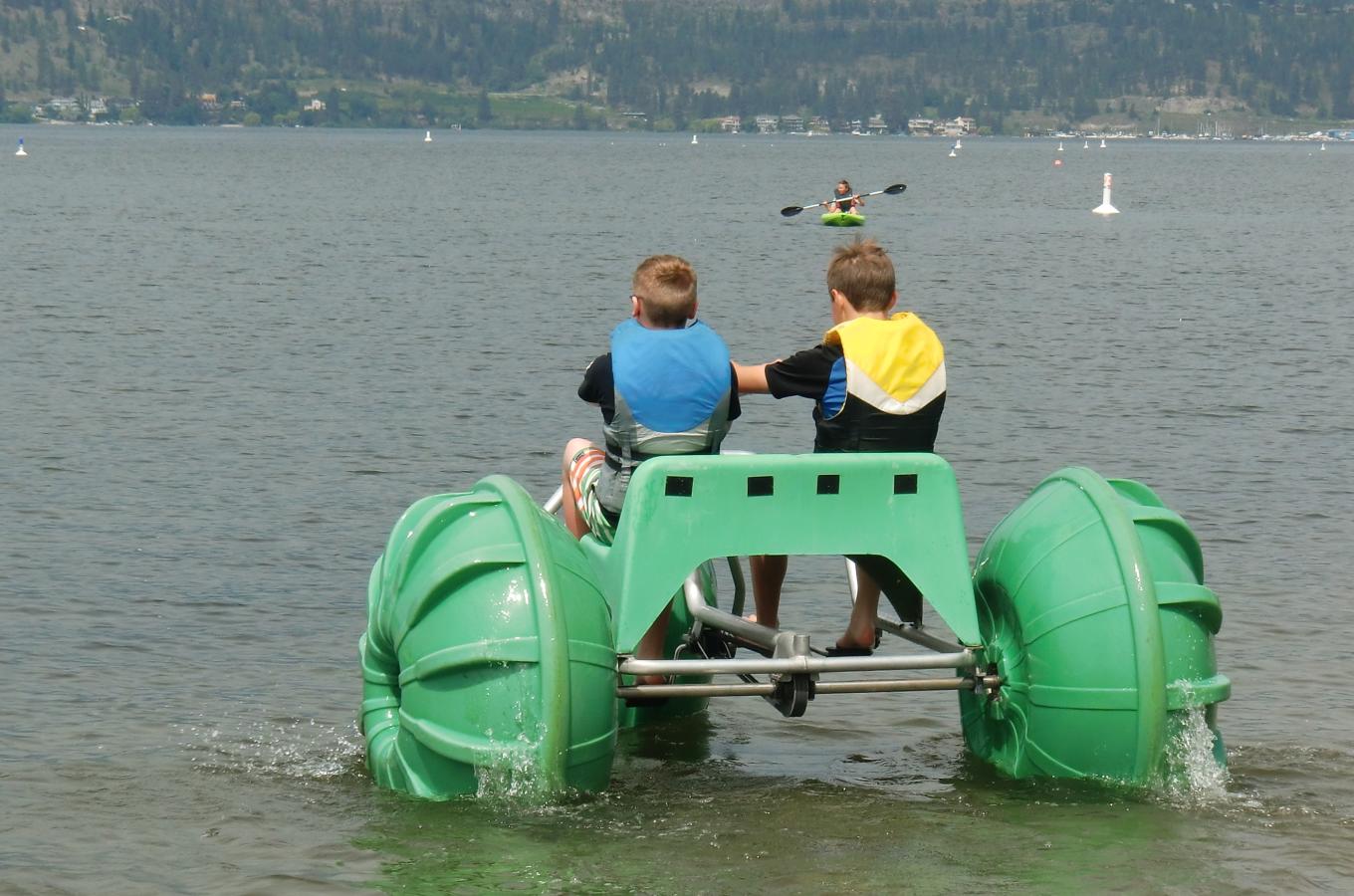 Kids on Aqua Bike 2