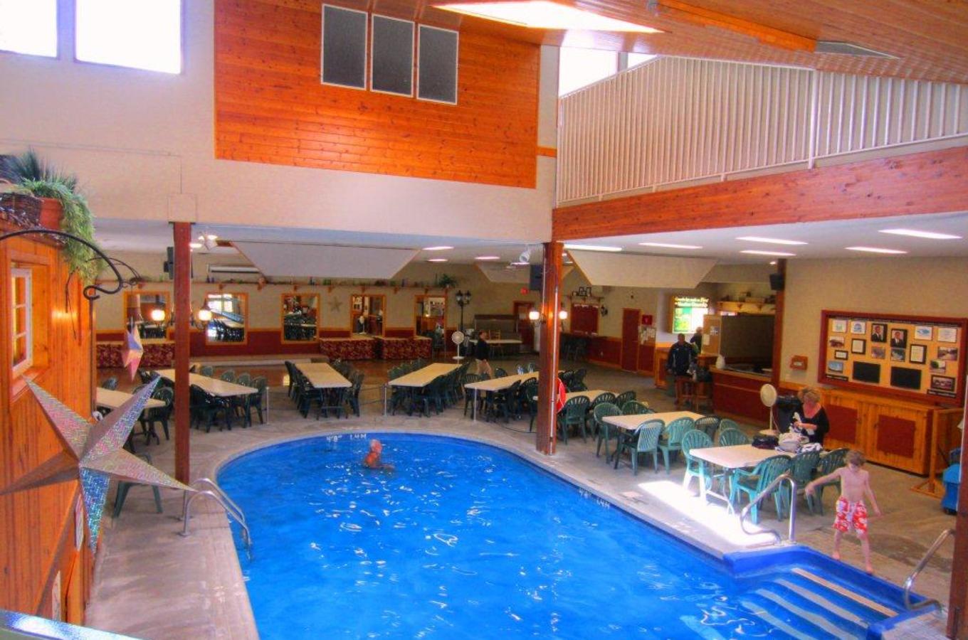 Holiday Park Resort indoor pool