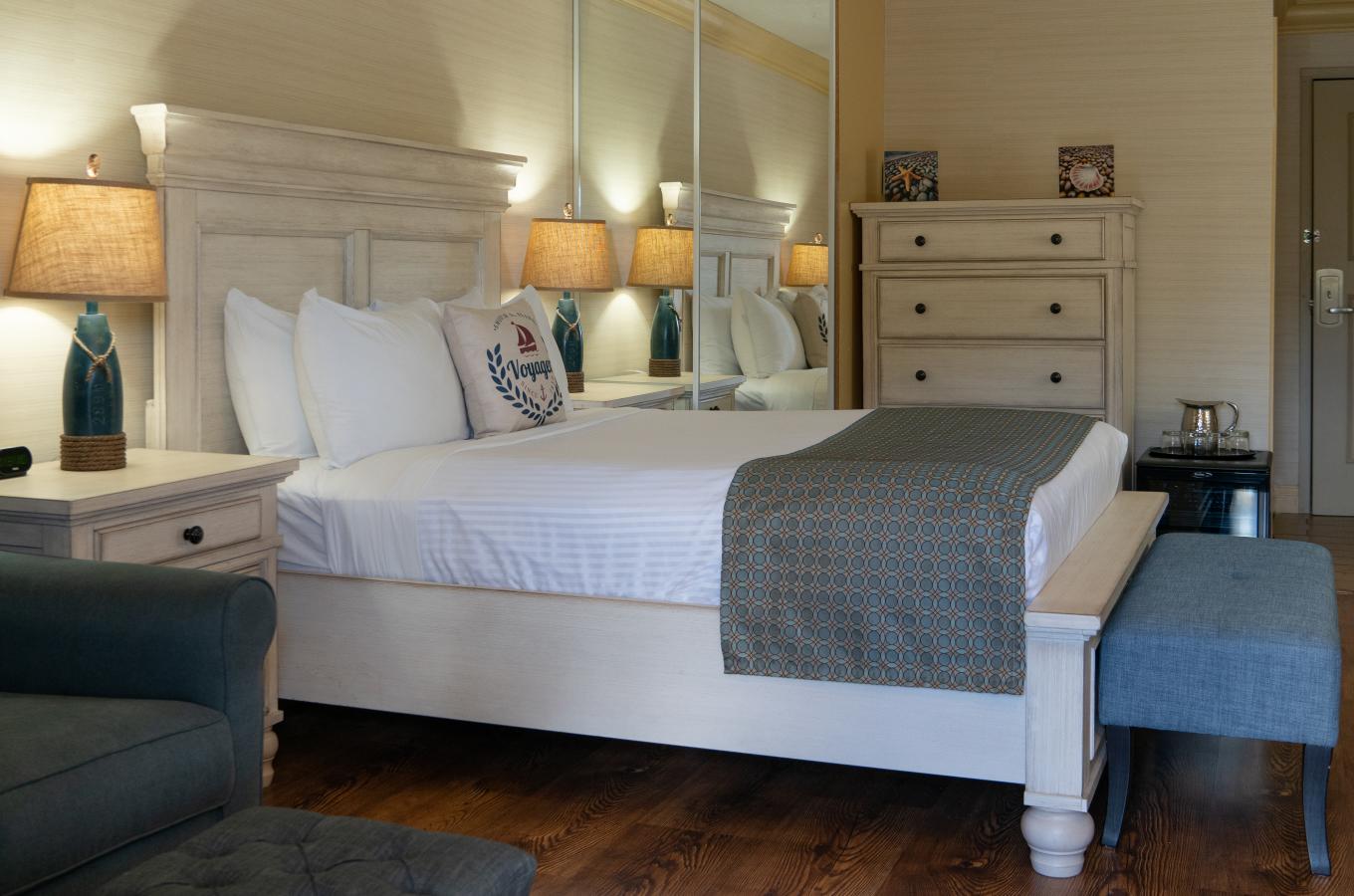 Premier queen room