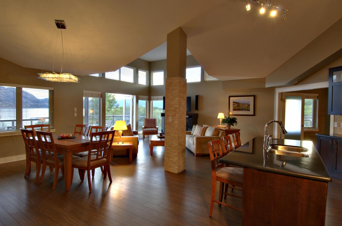 The Cove Lakeside Resort