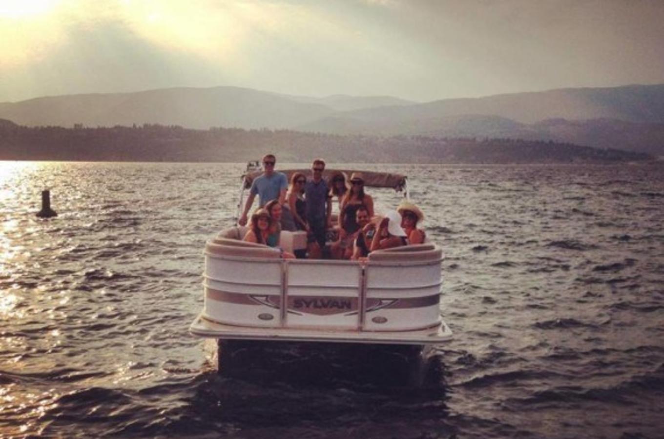Kelowna Boat Rentals 5