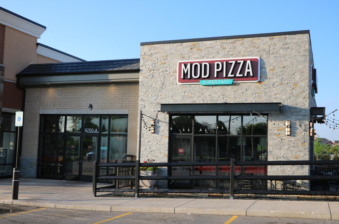 Mod Pizza V PIc