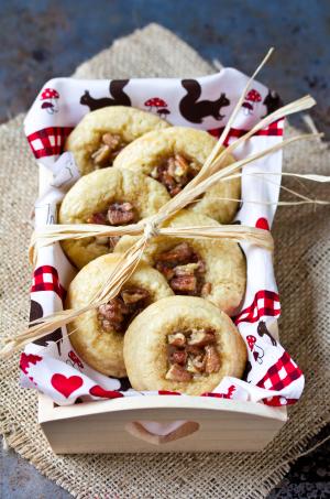 Caramel Pecan Sticky Bun Cookies #Recipe | ExploreAsheville.com