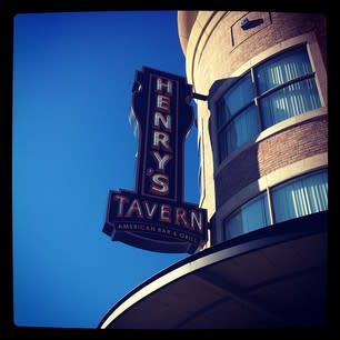 HenrysTavern1