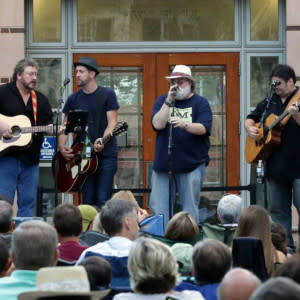 Acoustic on the Green USE