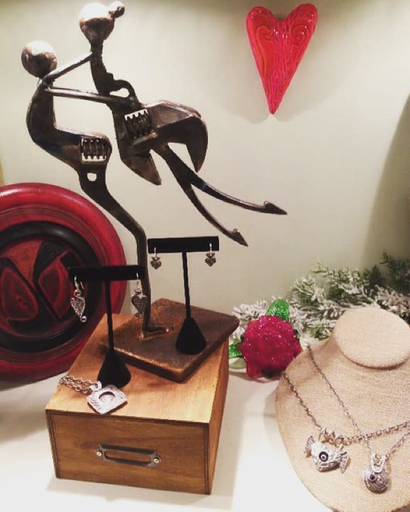 Copper Moon Gallery heart art