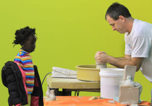 Play with clay at the Schweinfurth Art Center