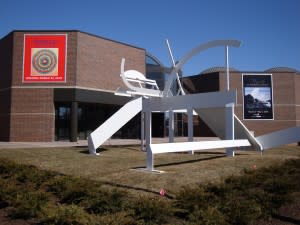 2010-front-MOA