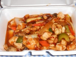 Hop Sing's Kung Pao chicken: loaded with vegetables, tender chicken and plenty of sauce.