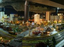 Model-Train-Exhibit