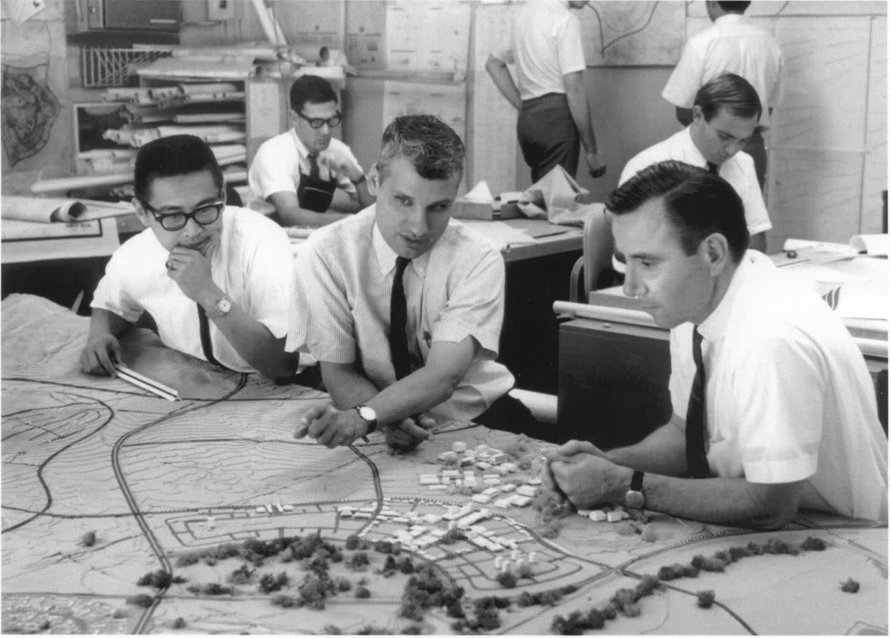 Master planning the town of Irvine
