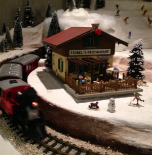 Teibel's Indoor Holiday Decor
