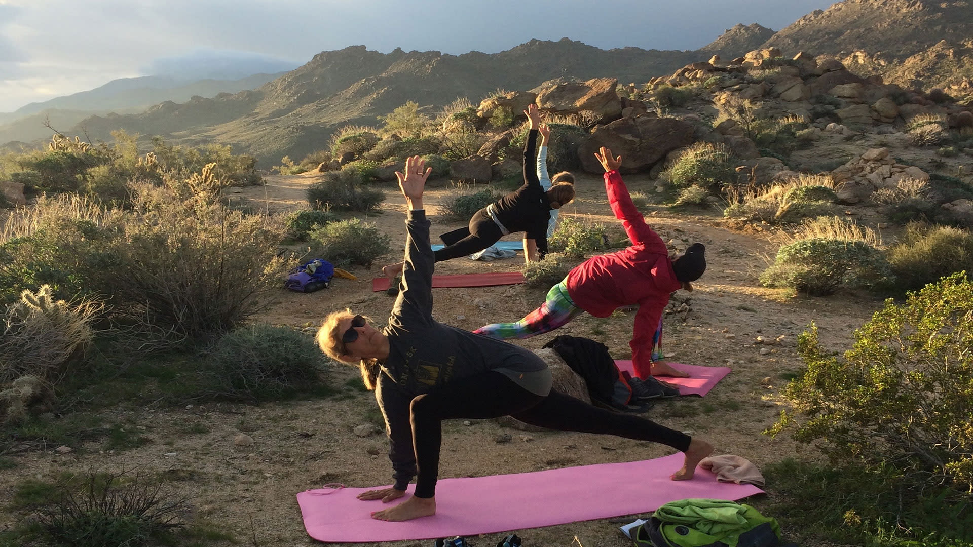 yoga hiking