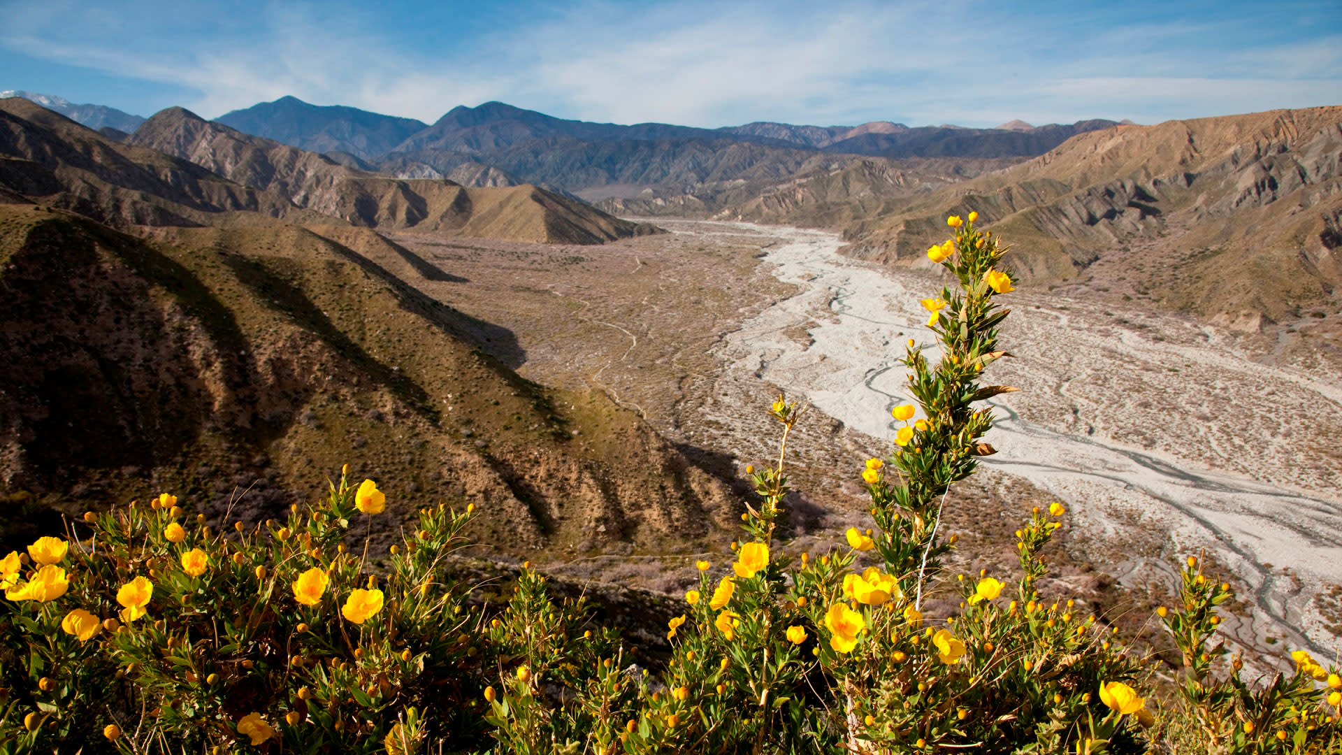 the pacific crest trail at sand to snow monument