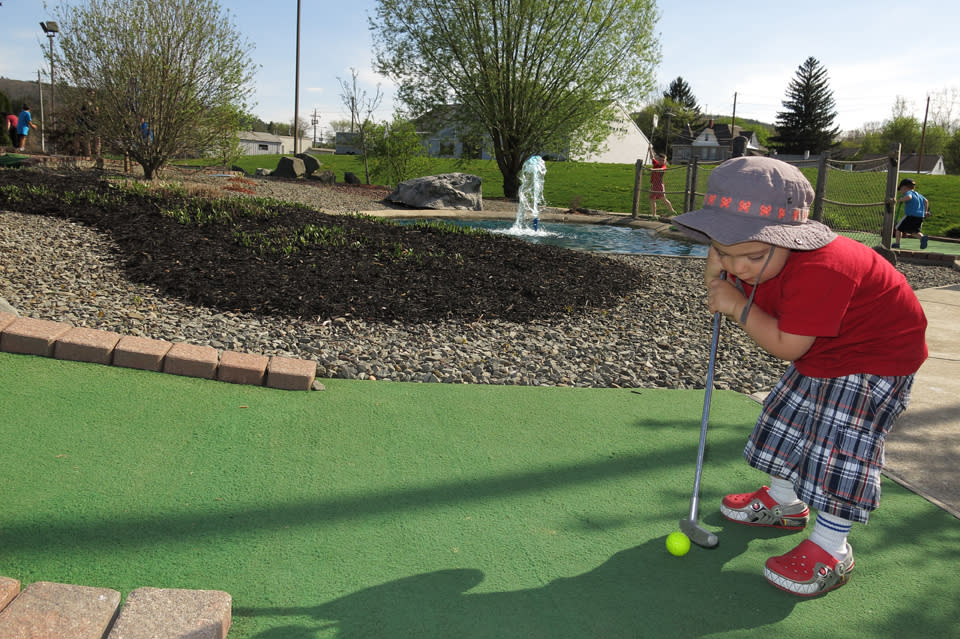 Mini Golf at Park Ave Sports Center