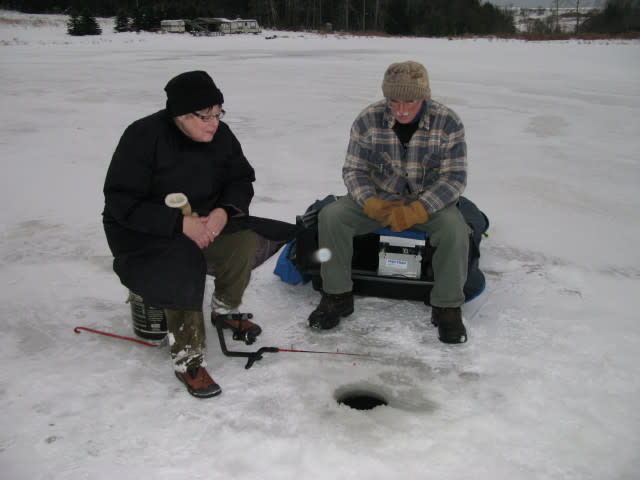 Robin and Randy ice fishing