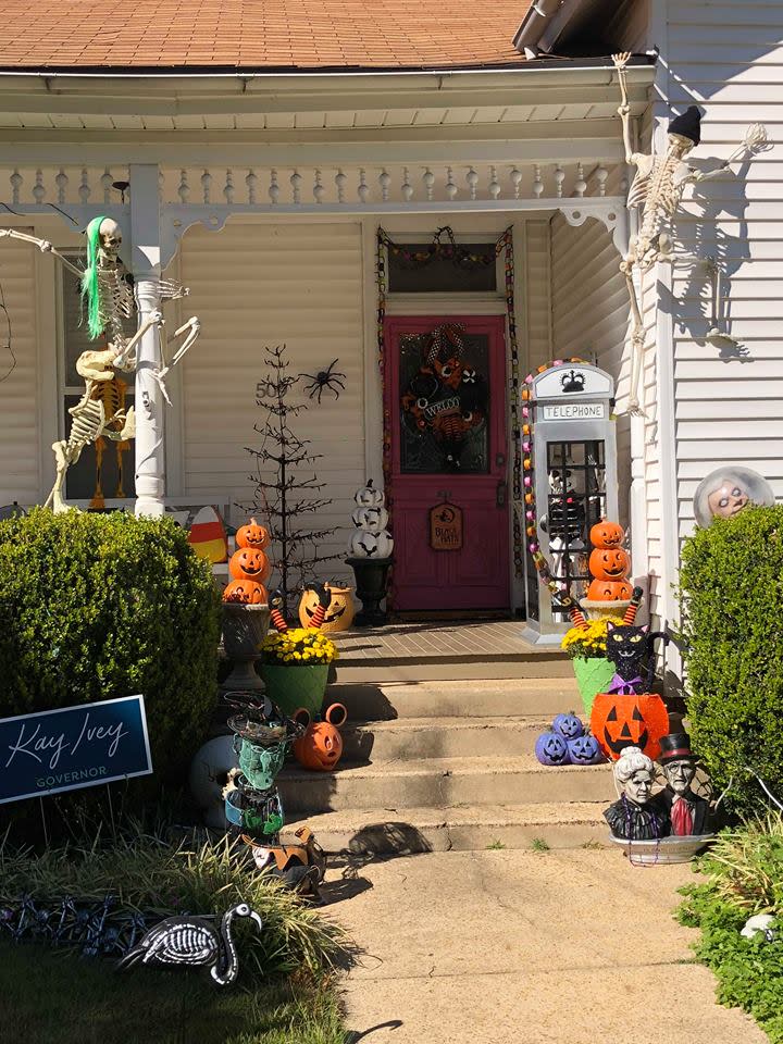 Photos of Downtown Huntsville Halloween Decorations