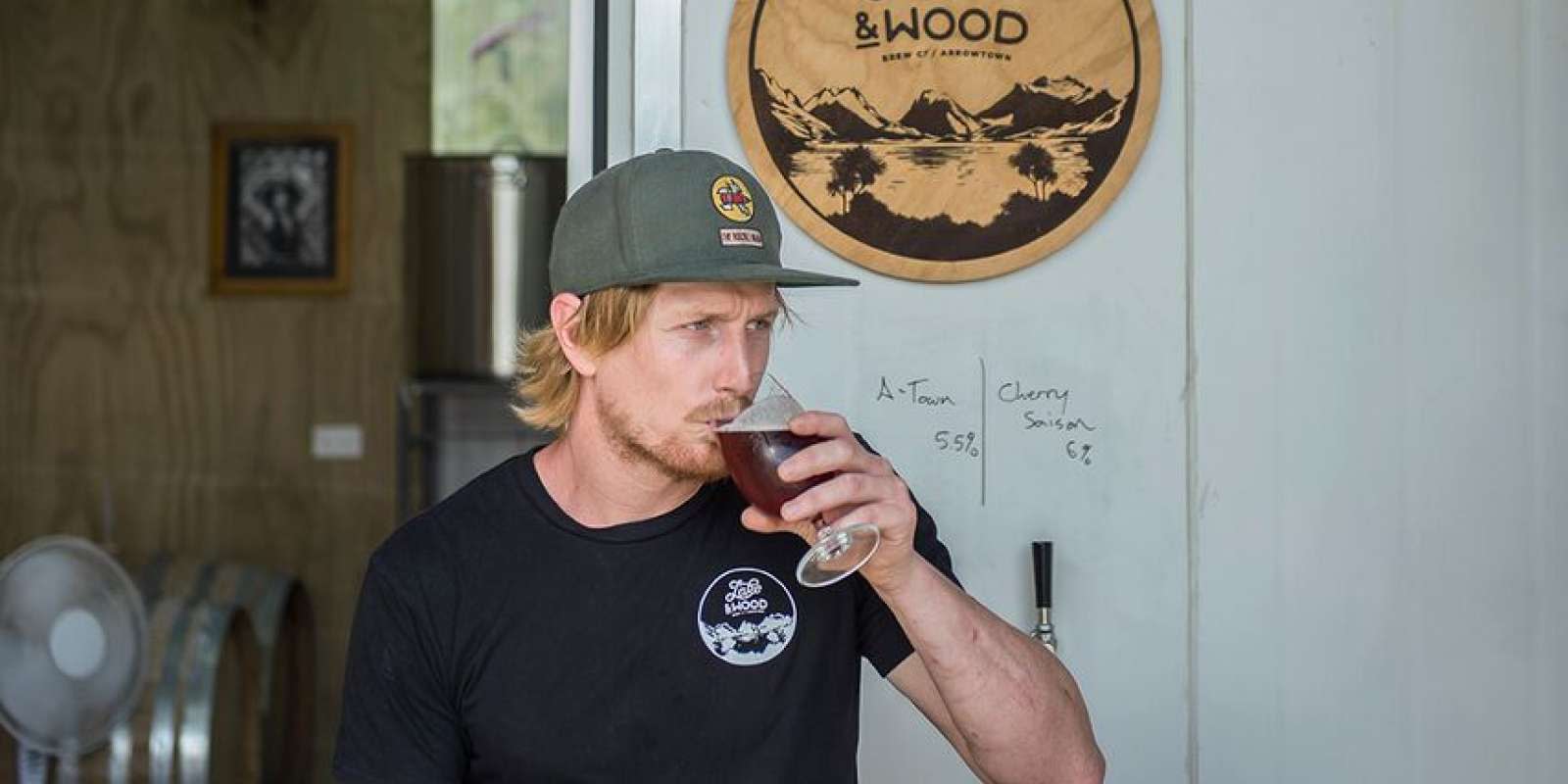 Lake And Wood Brewery- Tasting the Acorn Porter