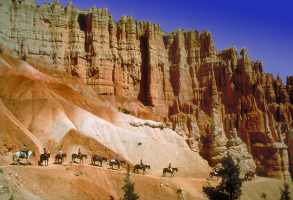 bryce-canyon-horseback Horseback riding in Bryce Canyon Utah