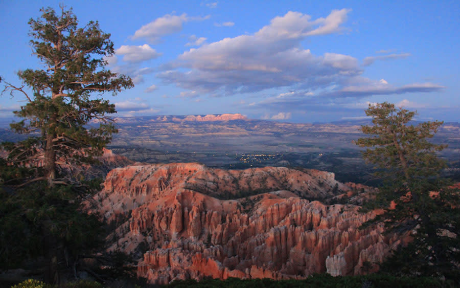 1138-Bryce-MorningView-Trop Bryce Canyon Morning