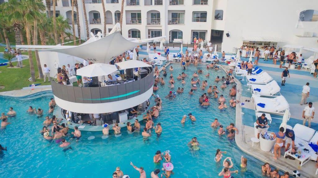Los Cabos' Best Party Spots