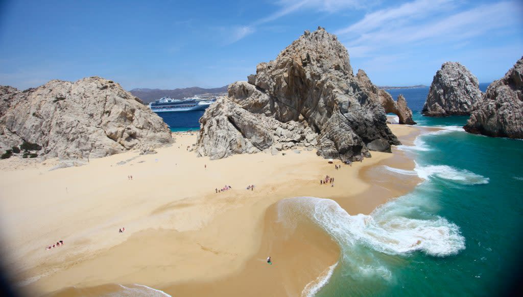 Cabo San Lucas vs. San Jose del Cabo