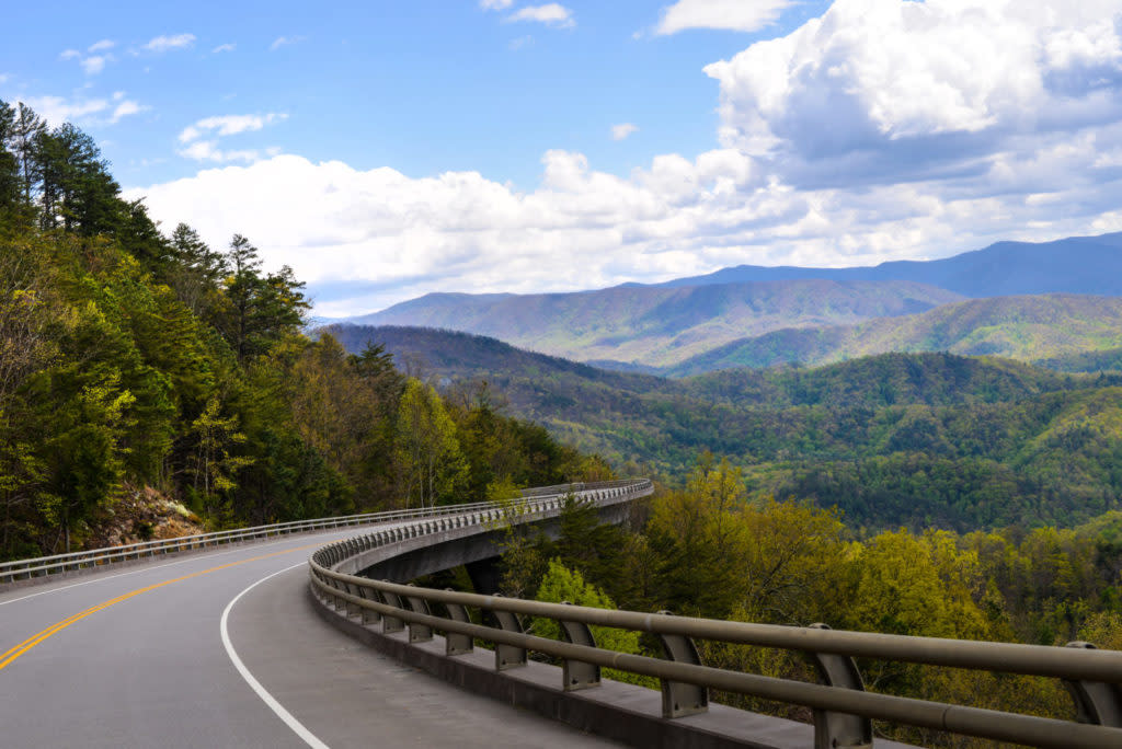 Scenic Drive along the Foothills Parkway