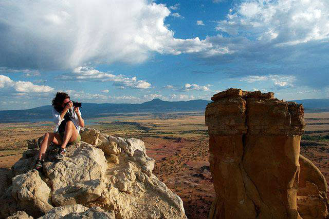 The sky's the limit when you shoot in Southwestern surroundings. 