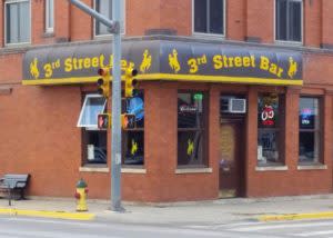 top 5 Laramie sports bars