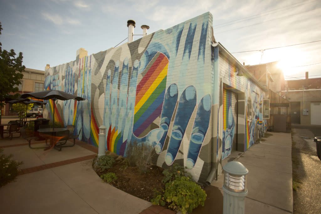 Many Hands Laramie Mural Tour