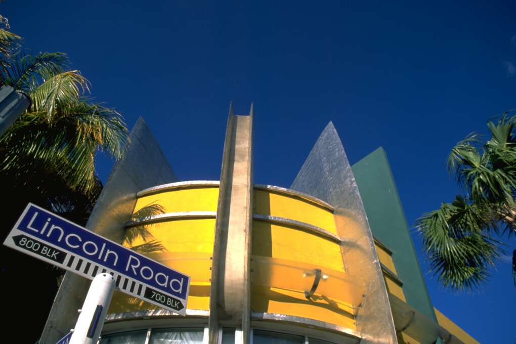 Store in front of the Lincoln Road sign in Miami.