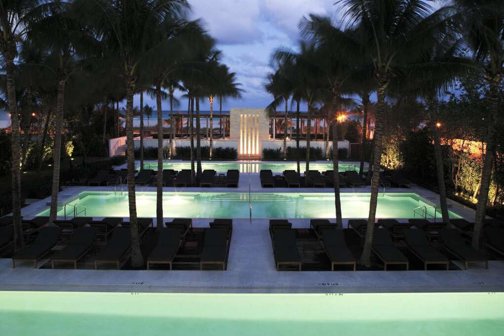 best miami beach hotel pools