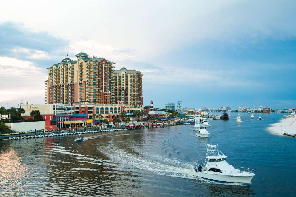 HarborWalk Village is an entertainment complex that's the heartbeat of Destin, with centralized shopping, restaurants and nightlife.