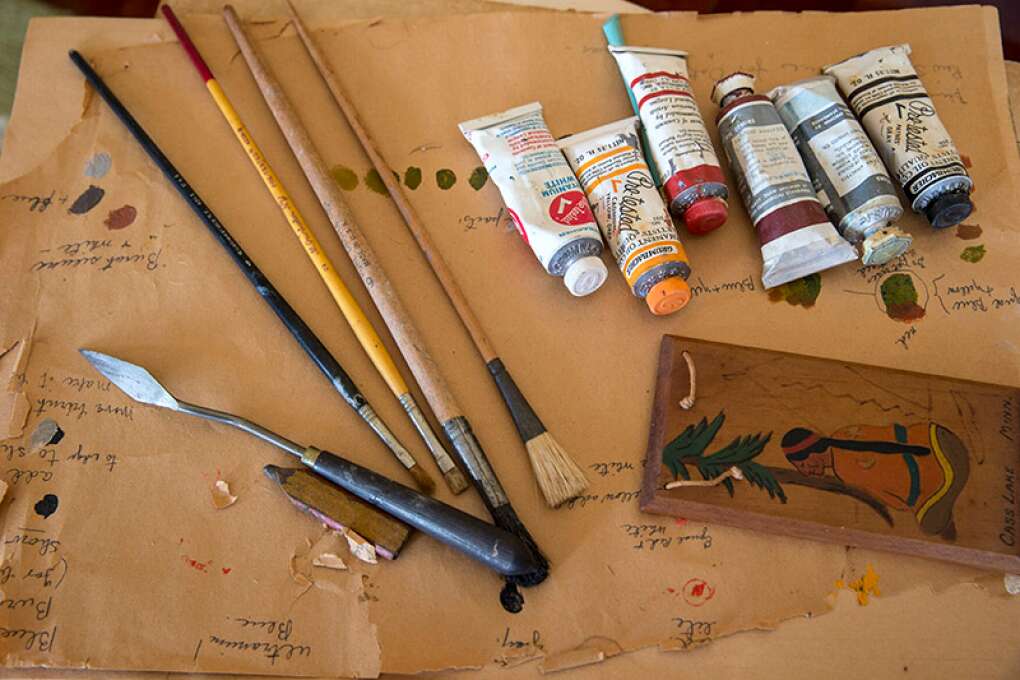 Ruth Hallstorm was an amateur painter -- her supplies remain on display in her house -- and collected paintings by the Florida Highwaymen.