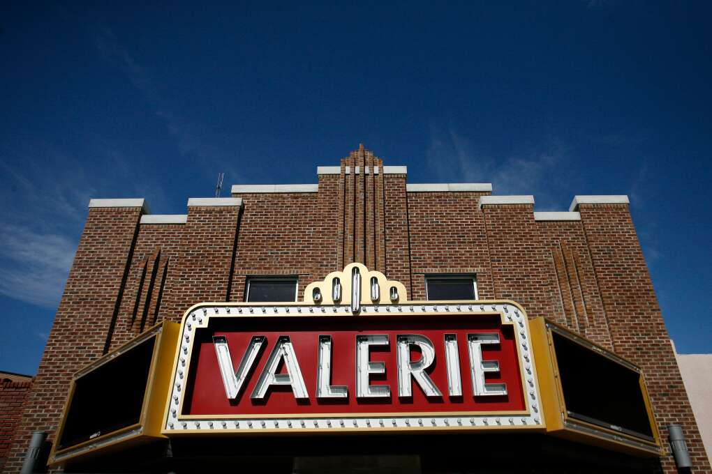 what to do in inverness florida - Valerie Theater in Citrus County Florida